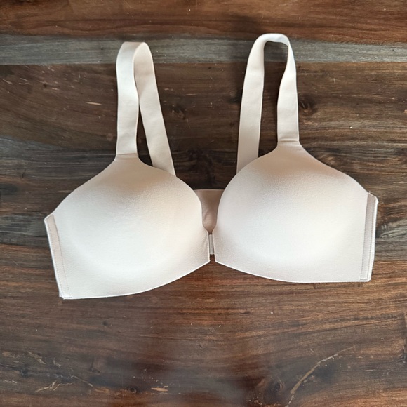 SPANX Bra-Llelujah! Wireless front-closure bra in natural - Picture 1 of 8
